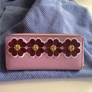 Kate spade zippered wallet